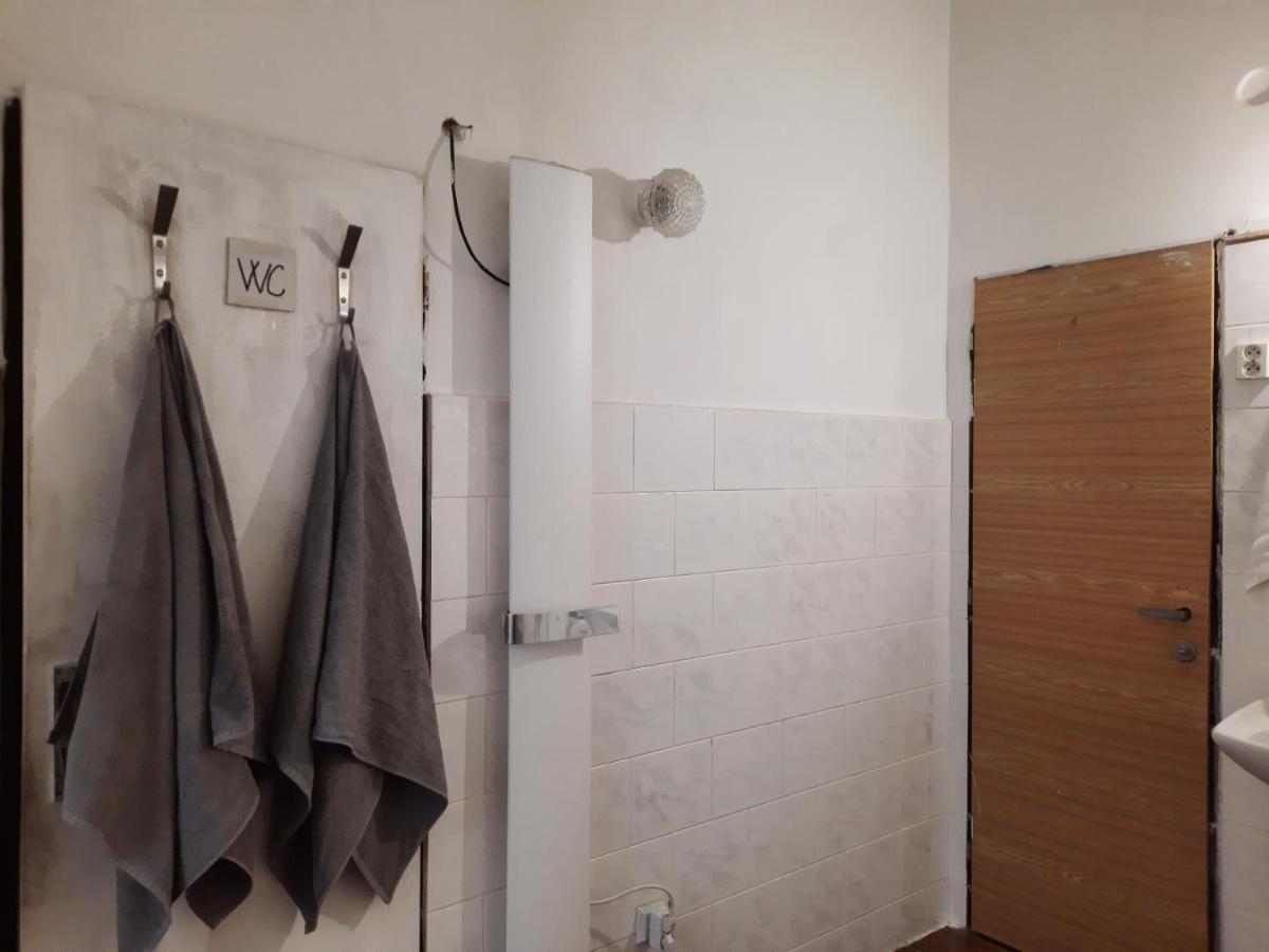 Downtown Prague Minimalistic Room In Flatshare 외부 사진